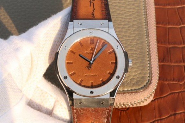 How to buy a Hublot clone watches for sale in Nepal?