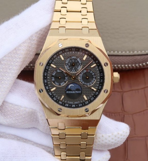 How to buy a Royal Oak Offshore super clone watches for sale in Latvia?